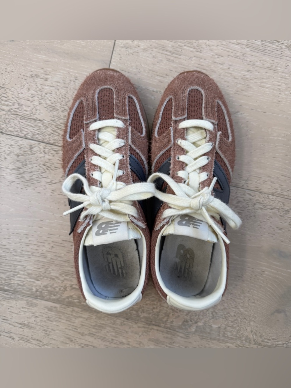 New Balance 471 in Pecan and Black - Picture 4 of 5